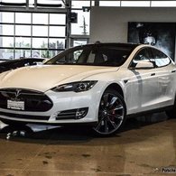 2015 Tesla Model S P85D Ludicous Mode!