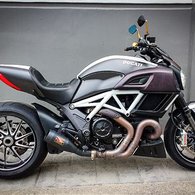 2015 Ducati Diavel Carbon White