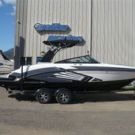 2016 Chaparral 243 VRX