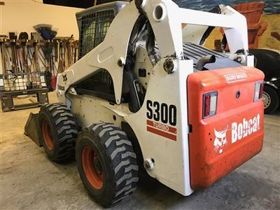 2005 Bobcat S300 Gold Package