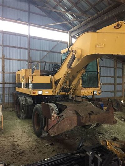 1995 Caterpillar 214BFT