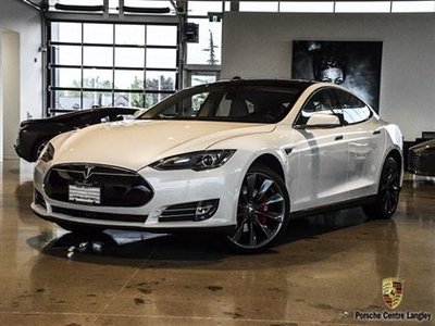 2015 Tesla Model S P85D Ludicous Mode!