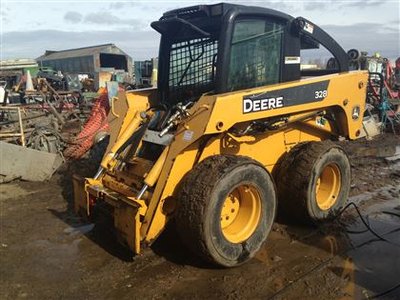 2005 John Deere 328 SKID STEER