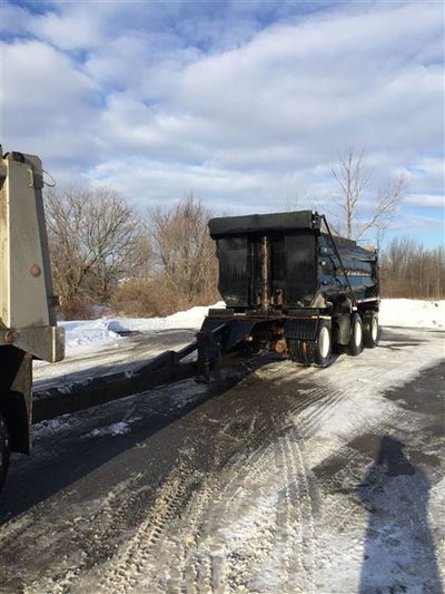 1998 Custom Built Tri-Axle Pup 17' Steel Dump Box